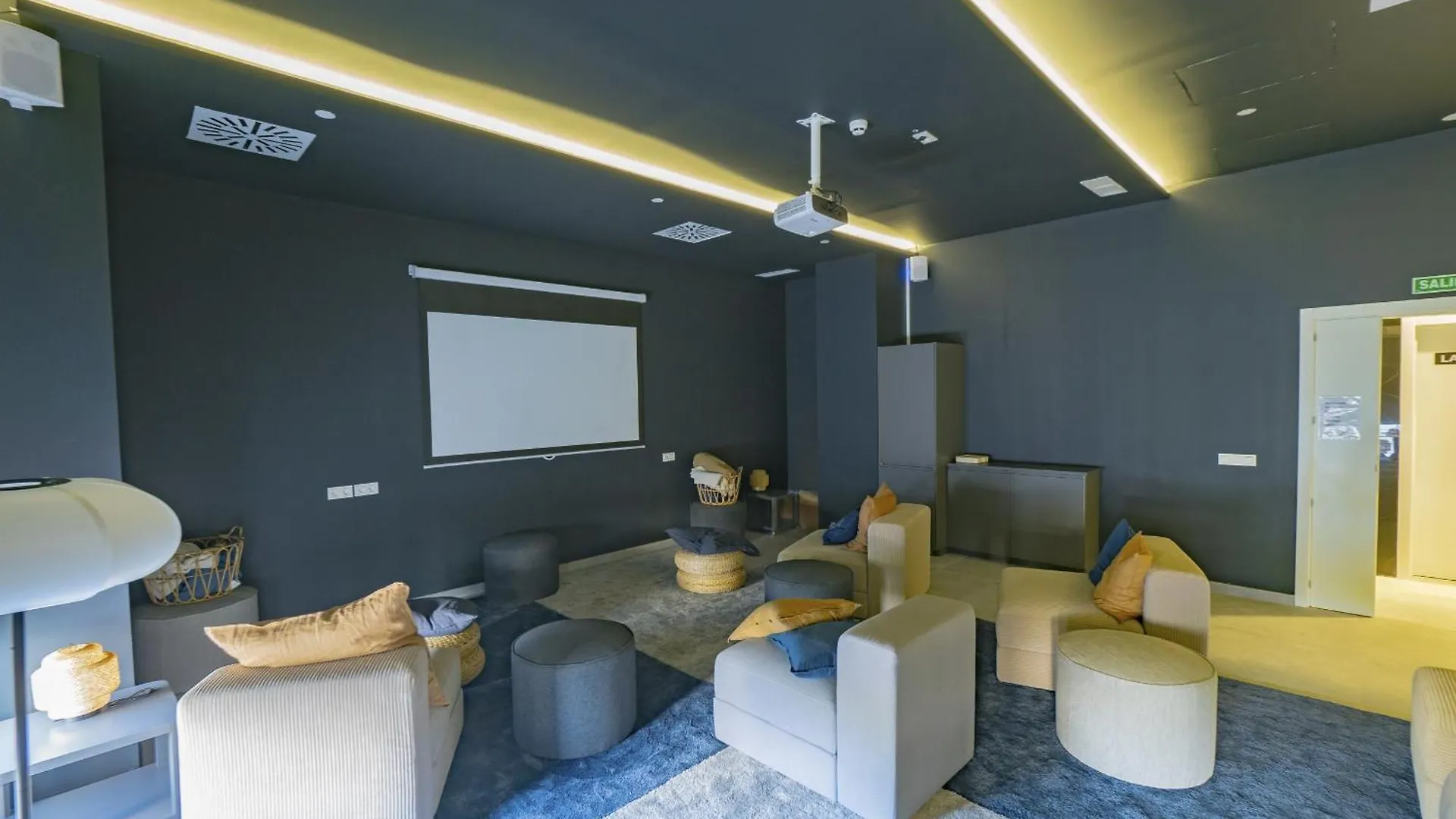 Cubo'S Urban Sky Apartment Malaga View 17 0*,