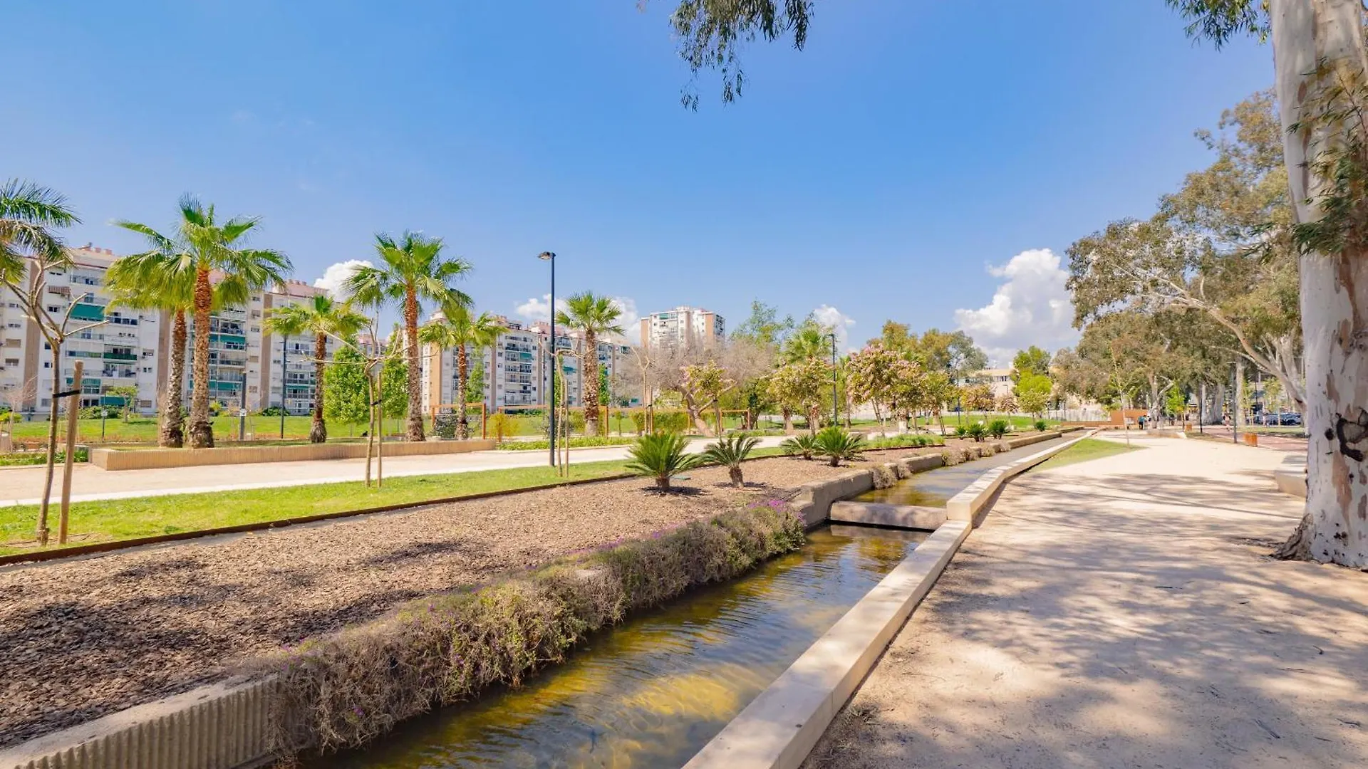 Cubo'S Urban Sky Apartment Malaga View 17