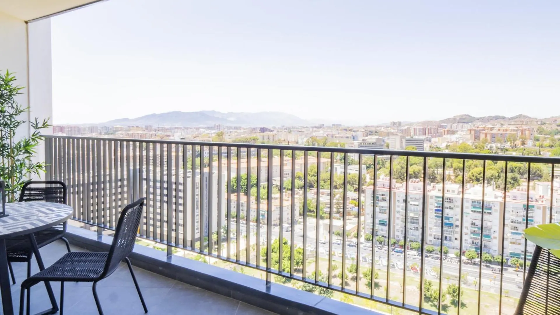 Cubo'S Urban Sky Apartment Malaga View 17